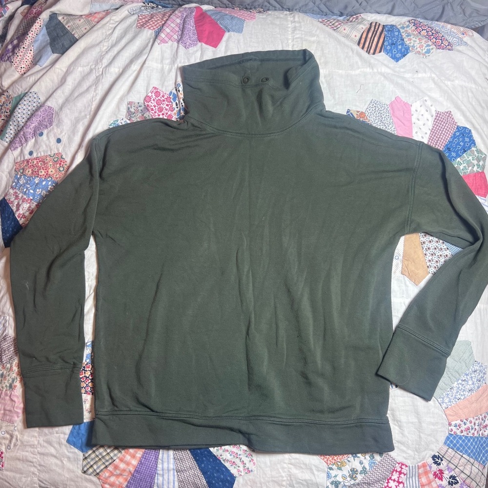 OFFLINE by Aerie Olive Green Funnel Neck Sweatshirt Thumbholes Size M